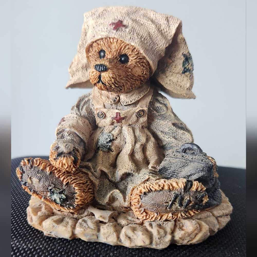Boyd's Bears and Friends "Clara the Nurse" Figurine Vintage 1993 Numbered